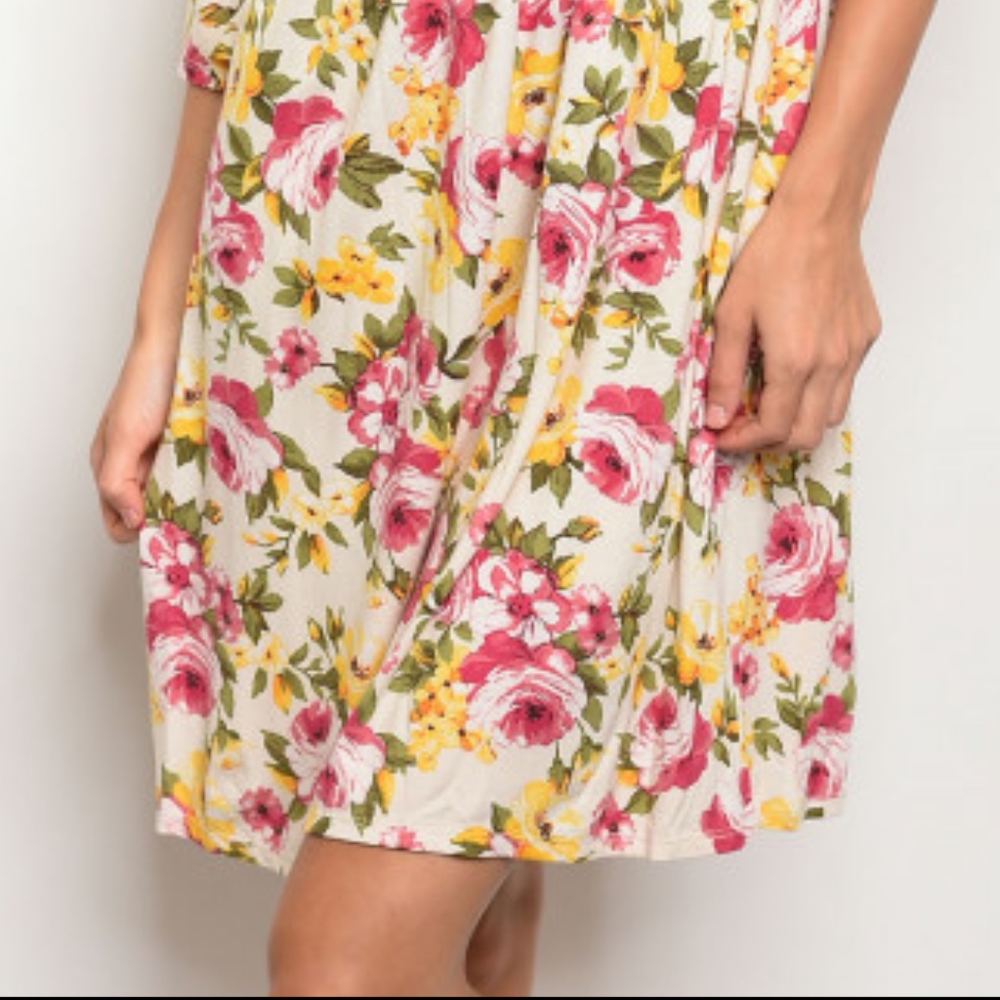 "AMELIA" IVORY FLORAL OPEN SHOULDER DRESS - Picture 5 of 6